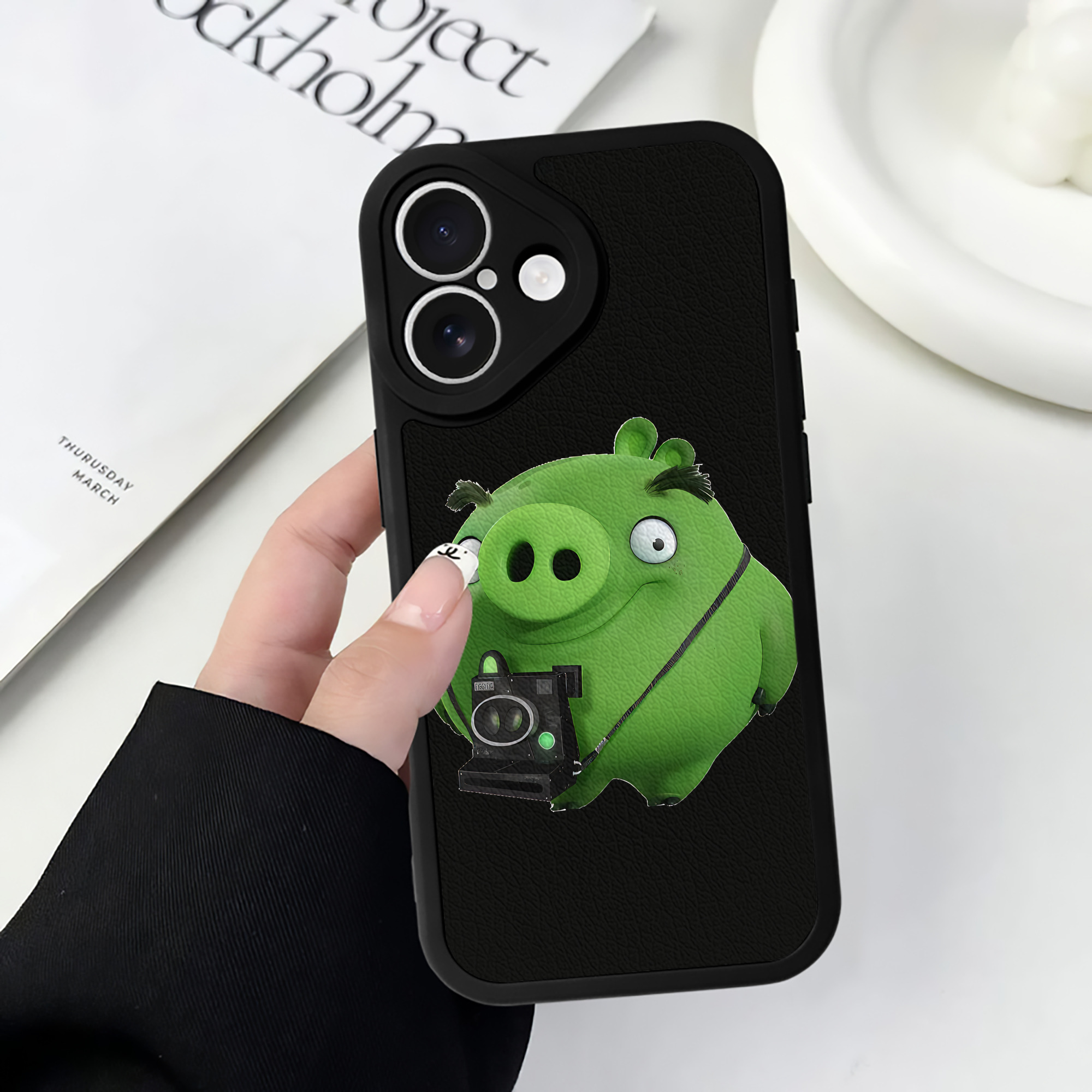 （画像用） Angry Birds アングリーバード 【iPhone 16シリーズ対応】シリコンスマホケース（レザー調） 材質：シリコン